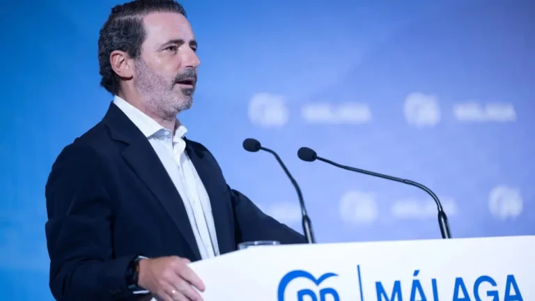 El PP de Málaga rechaza la propuesta del PSOE de trasladar migrantes desde Ceuta